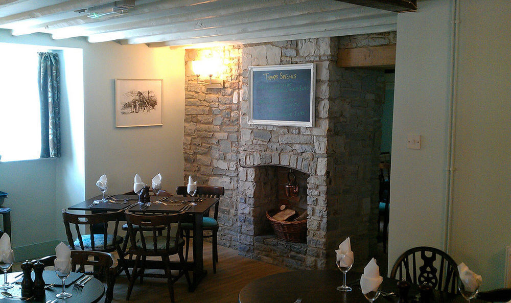 Mildmay Arms Queen Camel 외부 사진